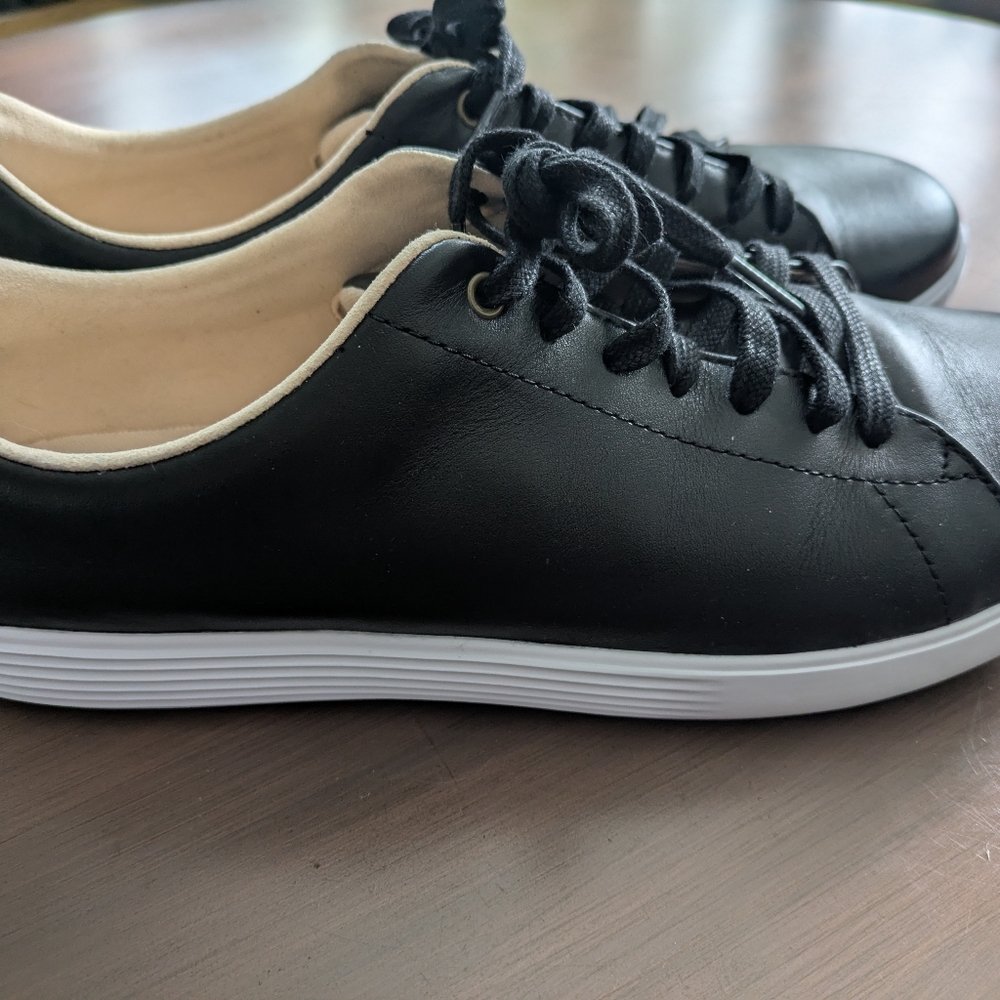 Black Leather Women's Sneakers